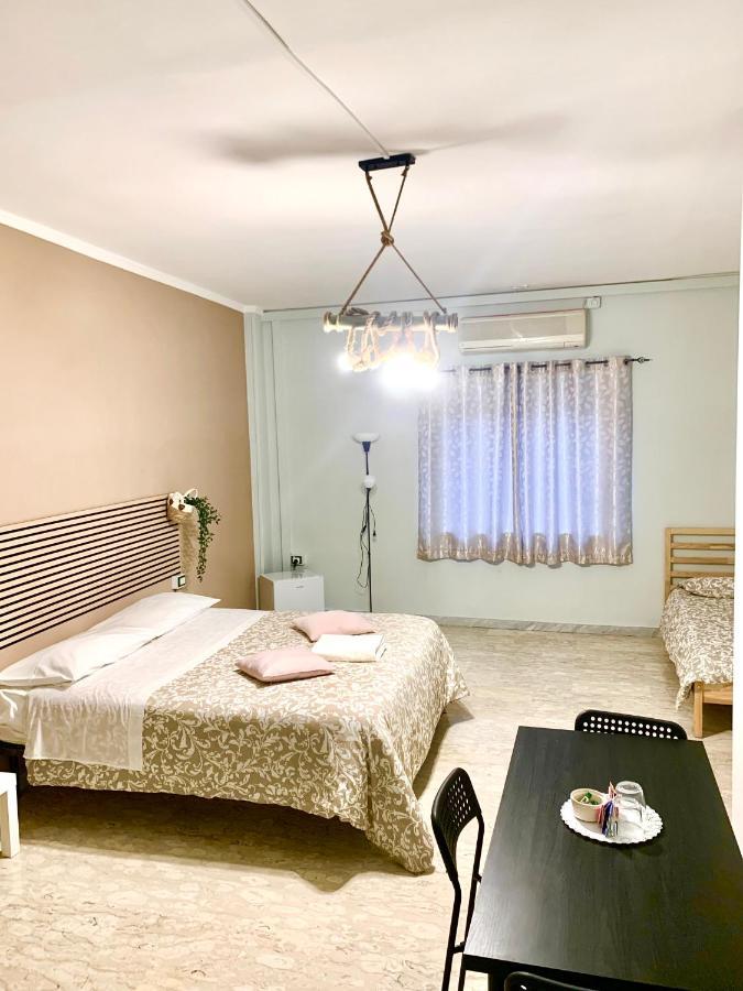 Alojamento de Acomodação e Pequeno-almoço Neapolis Center2 *